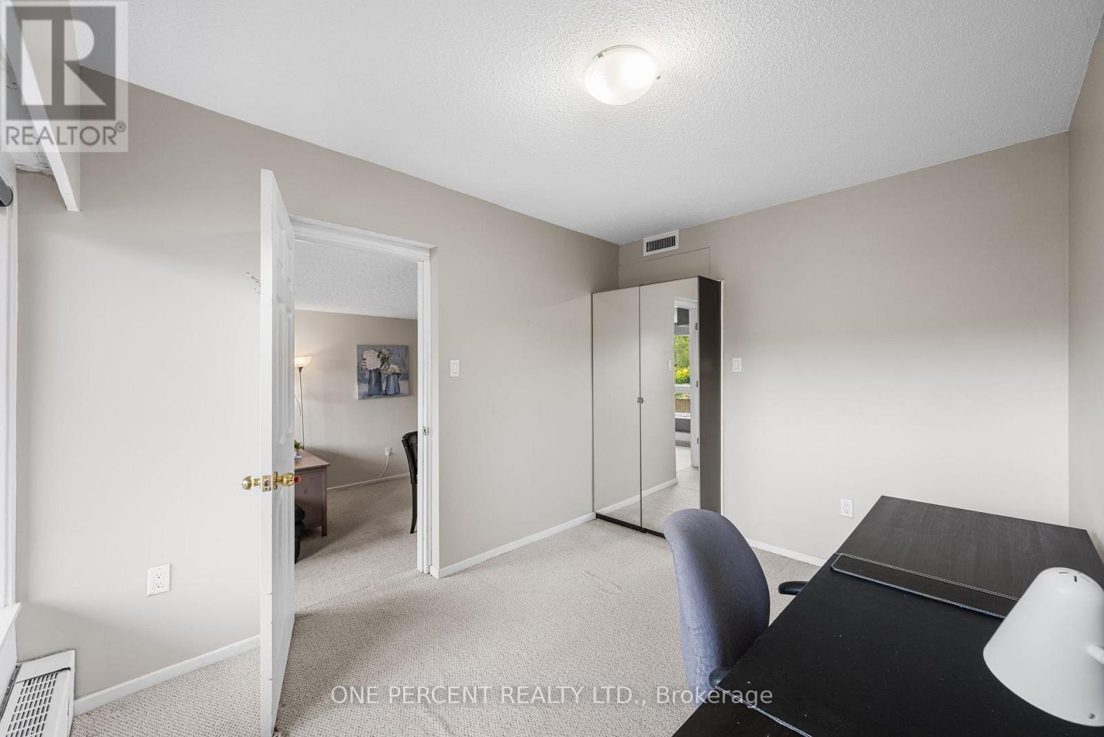 201 - 373 Laurier Avenue E, Ottawa, Ontario  K1N 8X6 - Photo 14 - X12499996