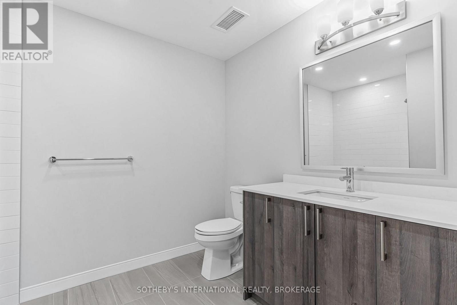 707 - 118 West Street, Port Colborne (Sugarloaf), Ontario  L3K 4C9 - Photo 16 - X12499948