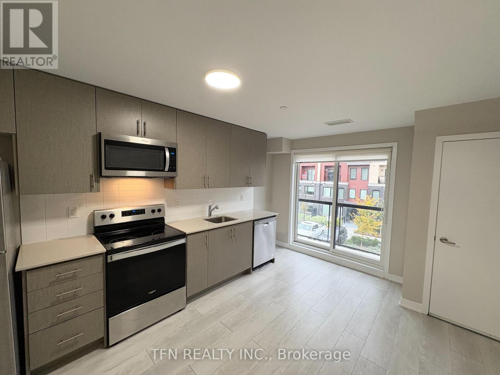 307 - 3401 Ridgeway Drive, Mississauga, Ontario  L5L 0B9 - Photo 11 - W12400696