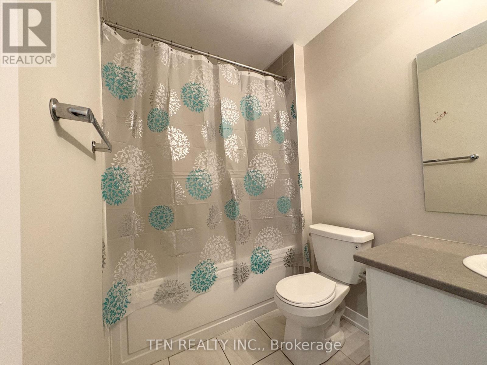 307 - 3401 Ridgeway Drive, Mississauga, Ontario  L5L 0B9 - Photo 26 - W12400696