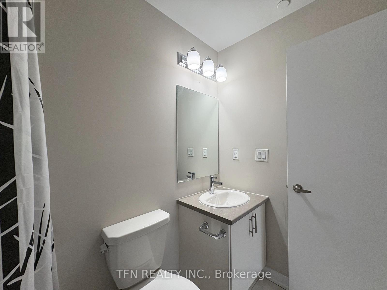 307 - 3401 Ridgeway Drive, Mississauga, Ontario  L5L 0B9 - Photo 23 - W12400696