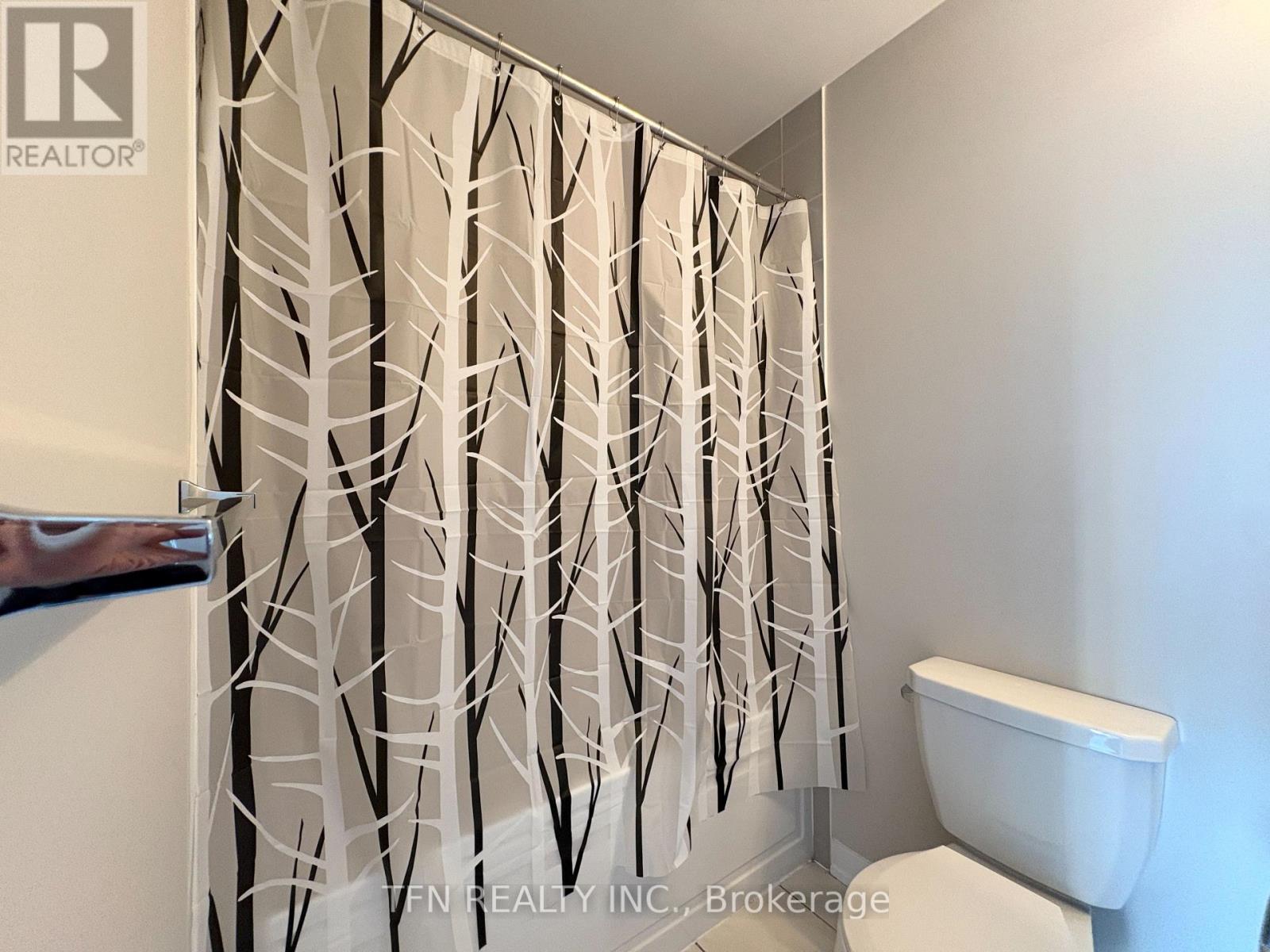 307 - 3401 Ridgeway Drive, Mississauga, Ontario  L5L 0B9 - Photo 21 - W12400696