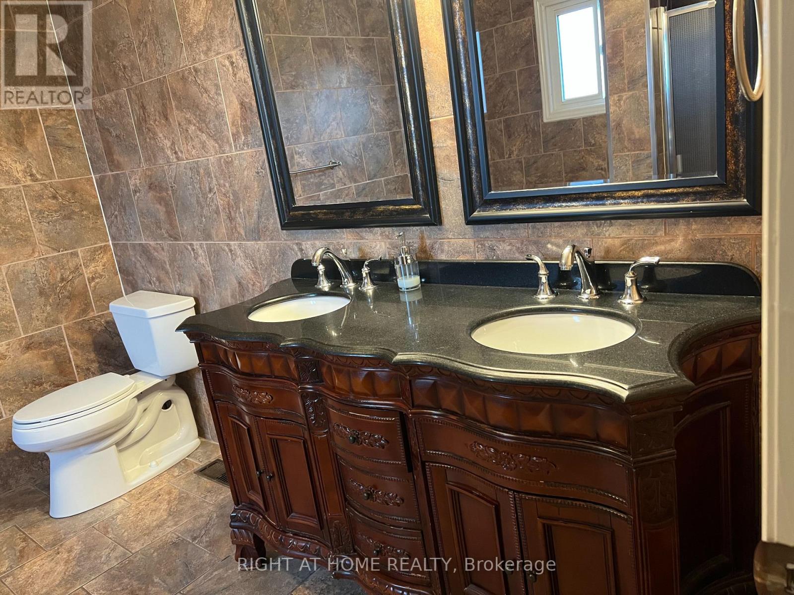 Upper Portion - 5191 Guildwood Way, Mississauga, Ontario  L5R 2T4 - Photo 37 - W12499346