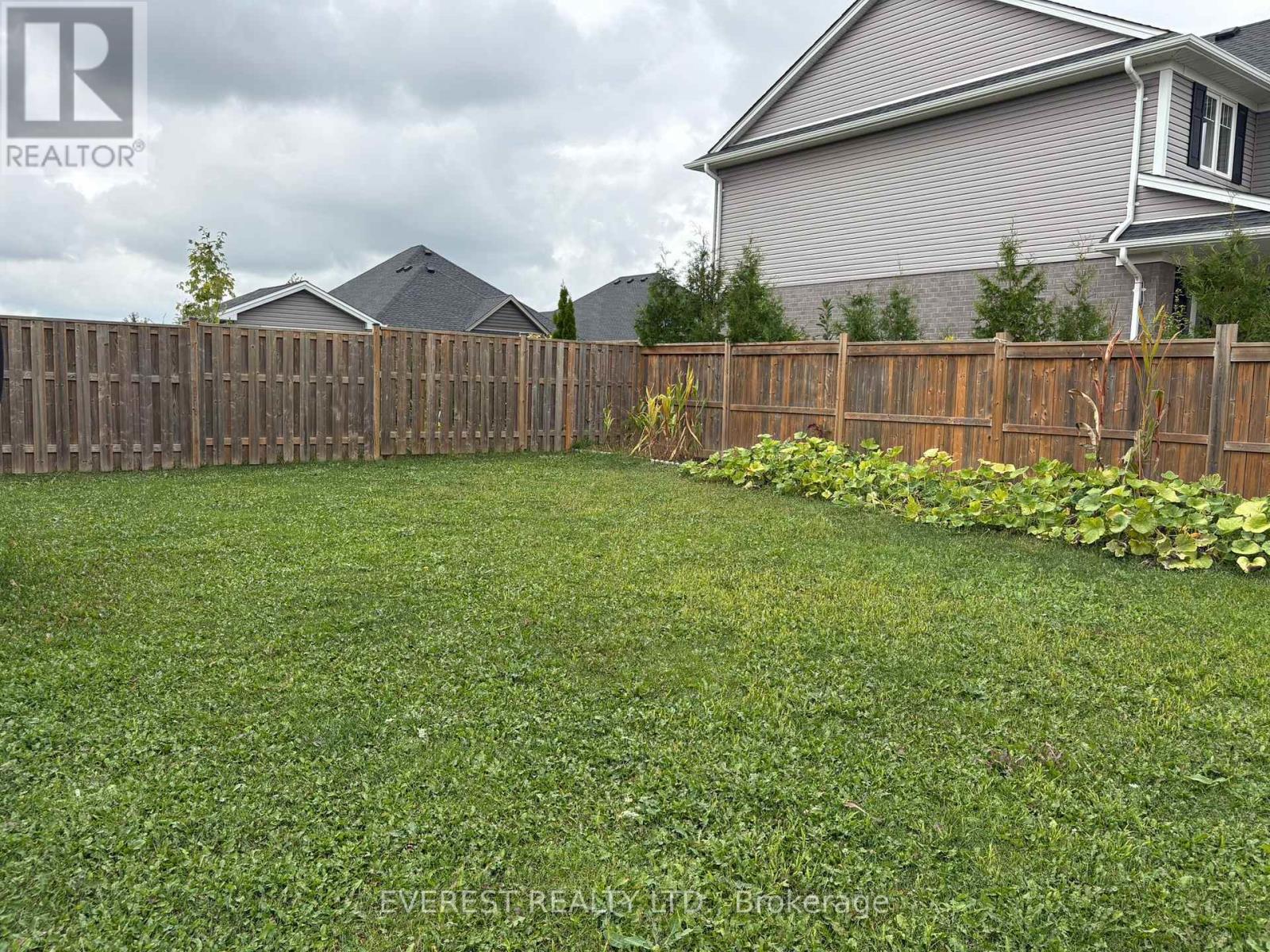 1 Melrose Court, St. Thomas, Ontario  N5R 0J4 - Photo 7 - X12426741