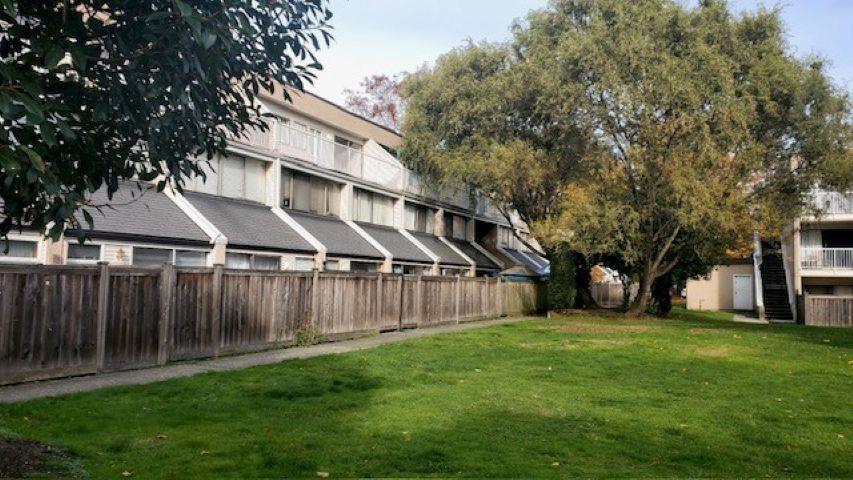 43 17706 60 AVENUE, Surrey, British Columbia
