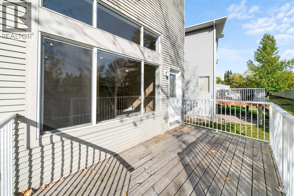 70 Crystal Shores Cove, Okotoks, Alberta  T1S 2B4 - Photo 5 - A2260860