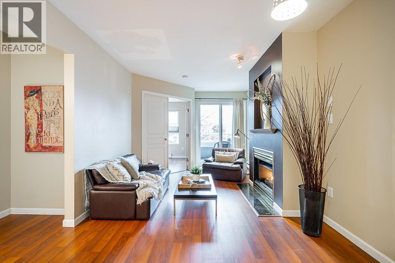 Ph17 760 Kingsway, Vancouver, British Columbia  V5V 3C1 - Photo 2 - R3063270