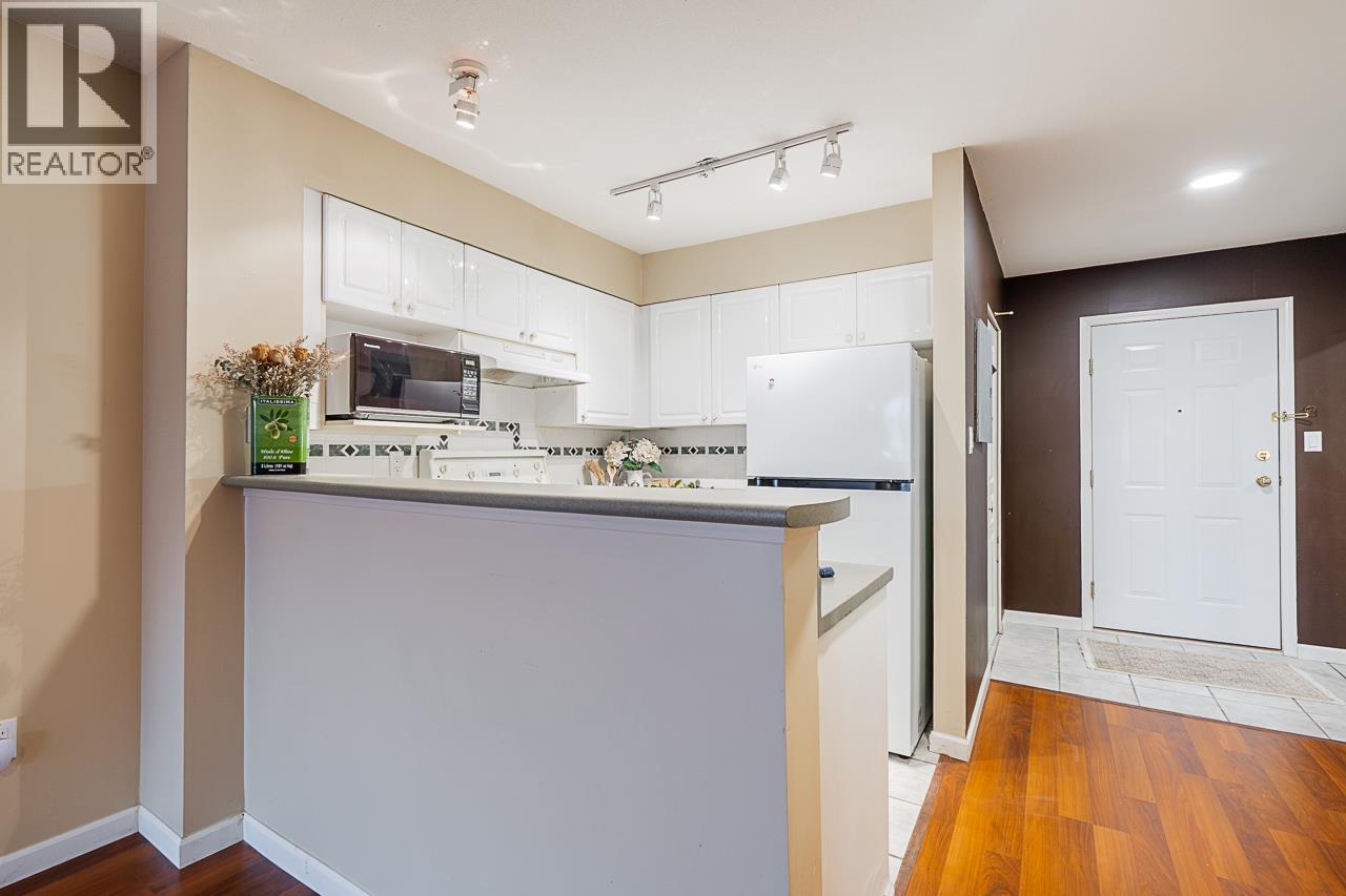 Ph17 760 Kingsway, Vancouver, British Columbia  V5V 3C1 - Photo 8 - R3063270