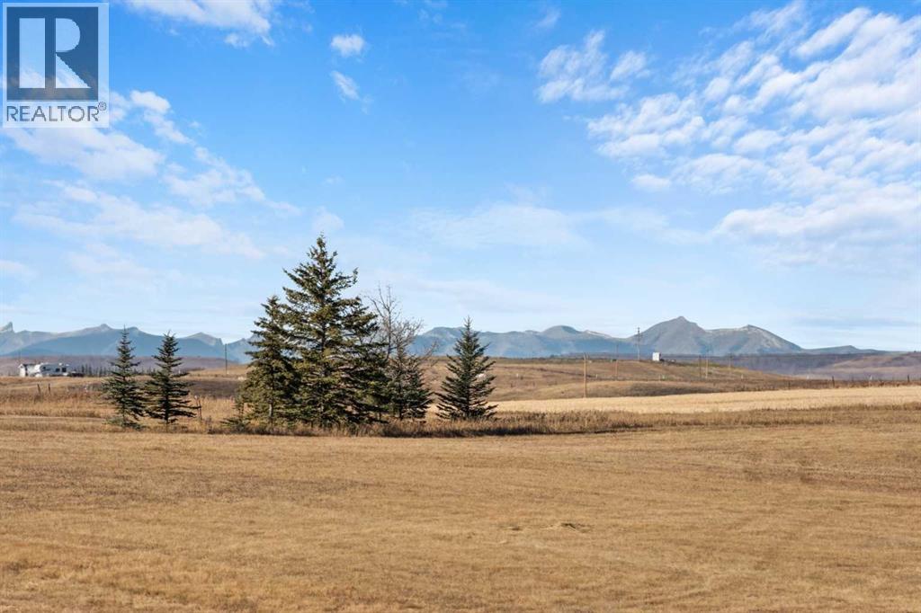 201 Westmount Bay, Okotoks, Alberta  T1S 0B5 - Photo 25 - A2267401