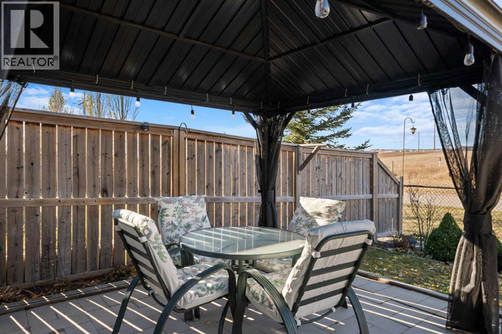 201 Westmount Bay, Okotoks, Alberta  T1S 0B5 - Photo 45 - A2267401