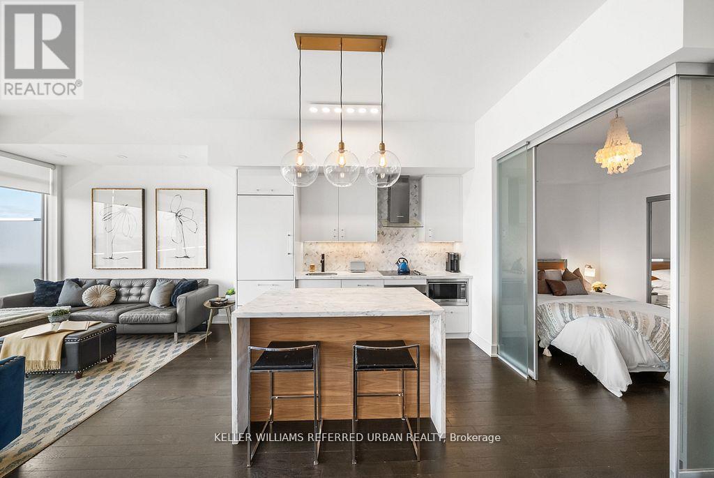 1015 - 3018 Yonge Street, Toronto (Lawrence Park South), Ontario  M4N 0A5 - Photo 4 - C12499952