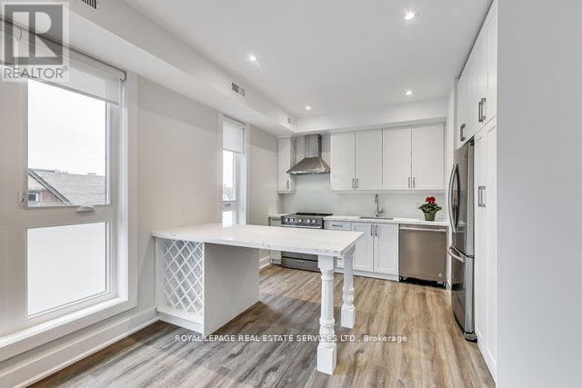 D - 235 Davenport Road, Toronto (Annex), Ontario  M5R 1J8 - Photo 2 - C12499968