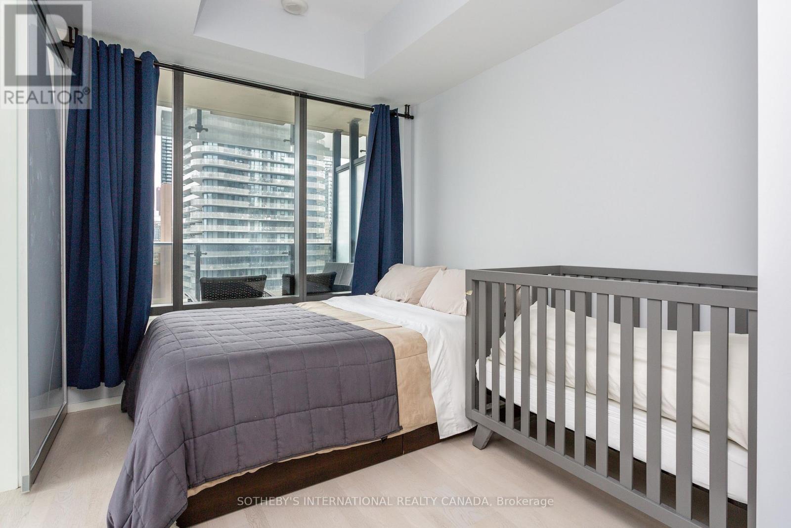 1402 - 5 St Joseph Street, Toronto, Ontario  M4Y 1J6 - Photo 8 - C12499986