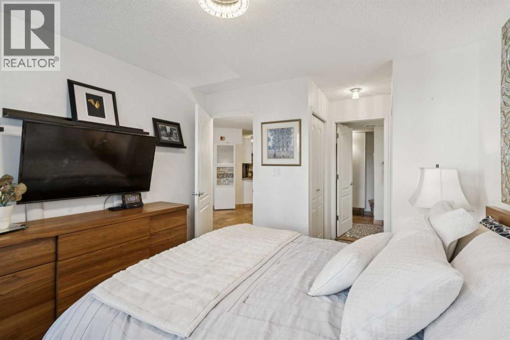 204, 30 Sierra Morena Mews Sw, Calgary, Alberta  T3H 3K7 - Photo 11 - A2264482