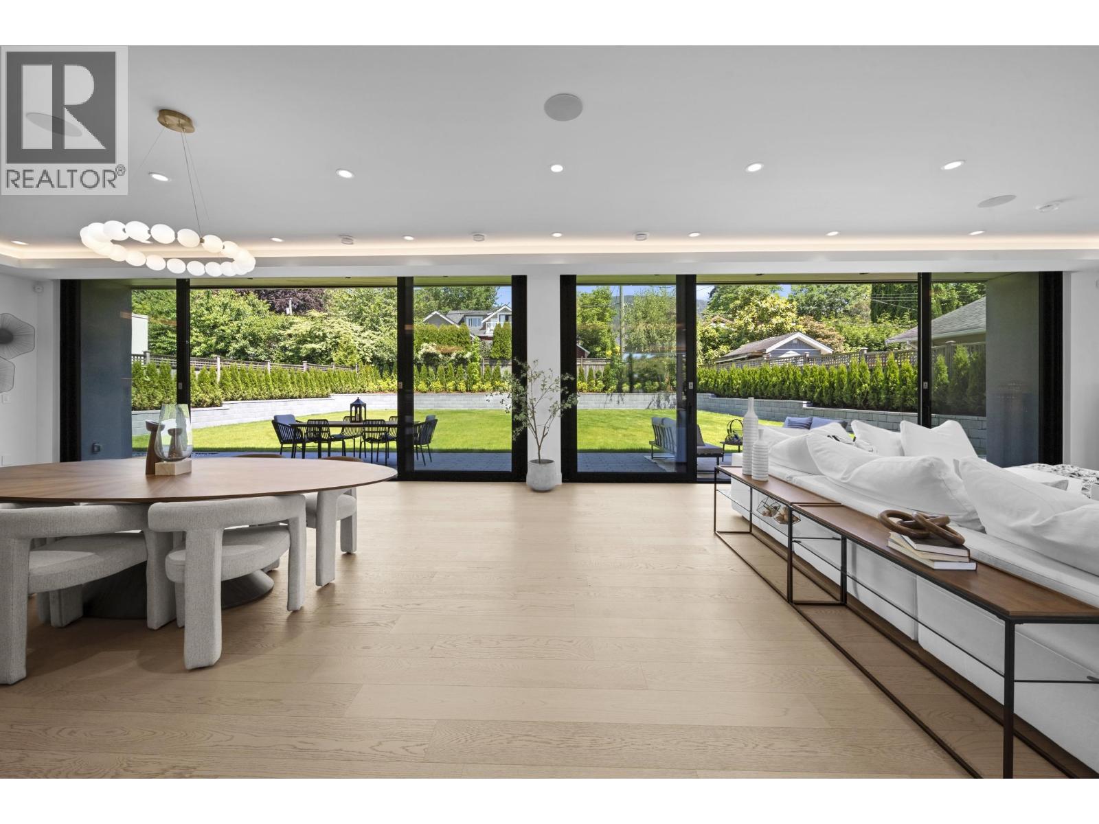 680 Westhyde Place, North Vancouver, British Columbia  V7N 2Y4 - Photo 5 - R3036056