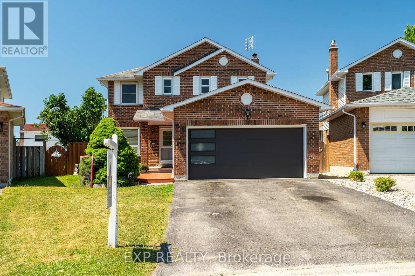 12 EMPSON COURT, Ajax, Ontario