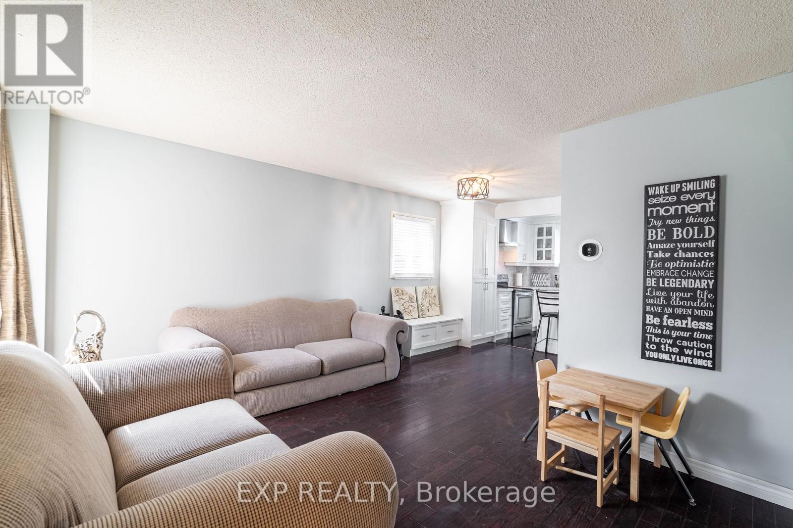 12 Empson Court, Ajax, Ontario  L1S 3Y3 - Photo 4 - E12499984