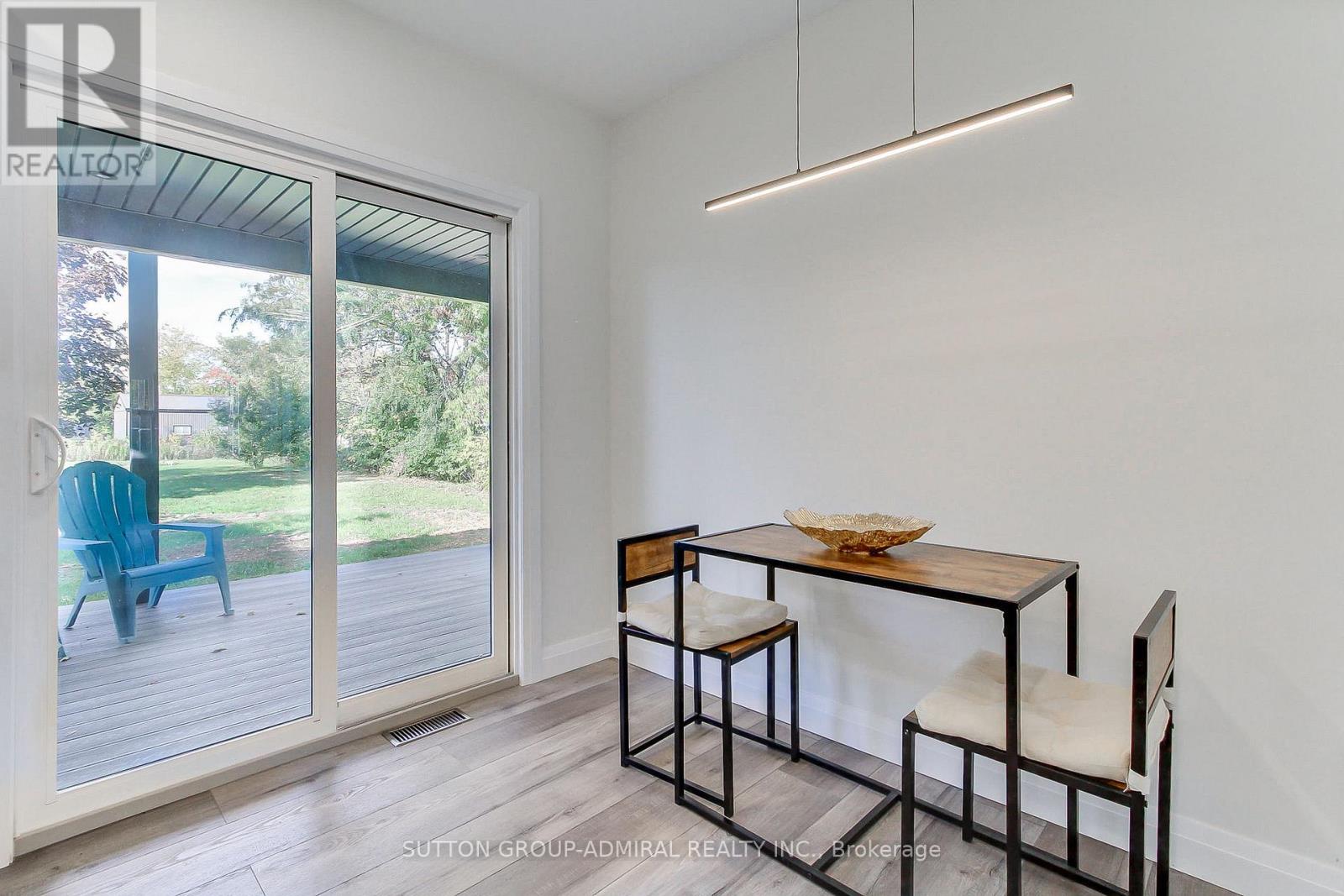 836 Montsell Avenue, Georgina (Historic Lakeshore Communities), Ontario  L0E 1S0 - Photo 19 - N12499934