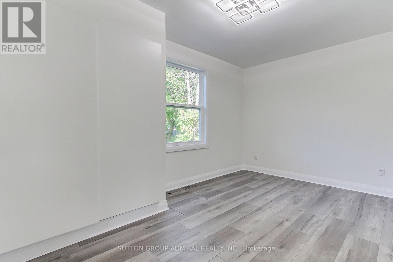 836 Montsell Avenue, Georgina (Historic Lakeshore Communities), Ontario  L0E 1S0 - Photo 22 - N12499934