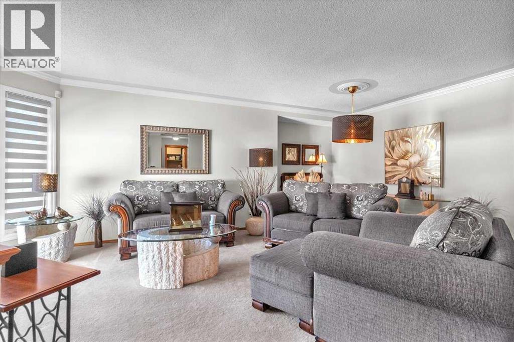 20 Tuscany Ridge Green Nw, Calgary, Alberta  T3L 2J4 - Photo 7 - A2265851