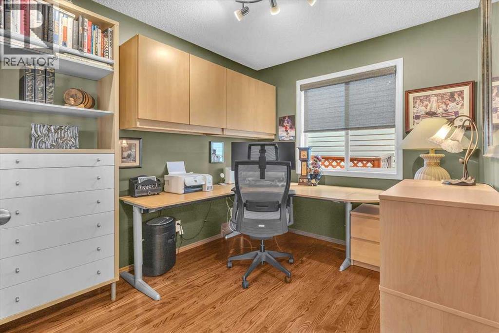 20 Tuscany Ridge Green Nw, Calgary, Alberta  T3L 2J4 - Photo 16 - A2265851