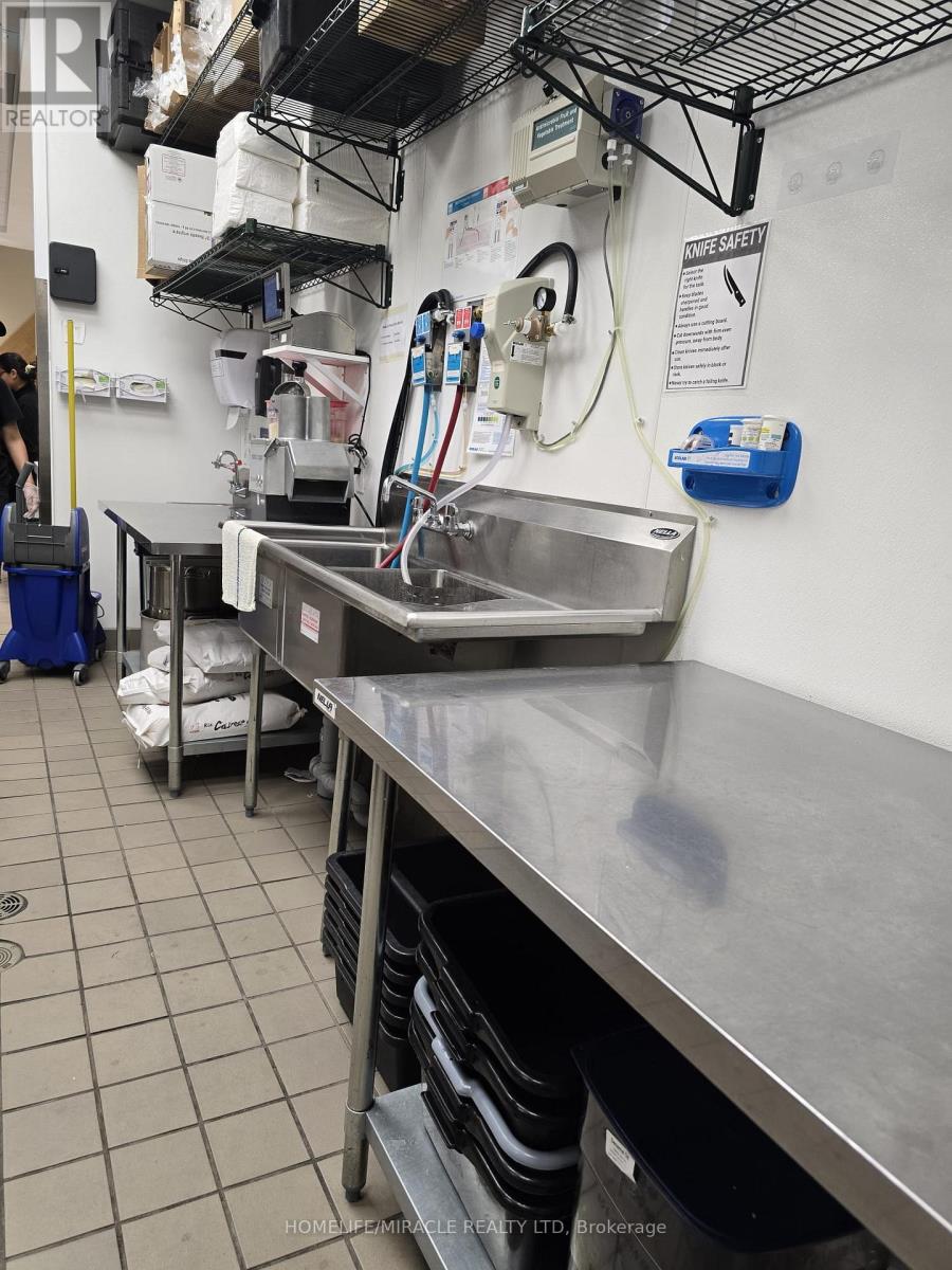 D1-B - 2465 Appleby Line, Burlington, Ontario  L7L 0B6 - Photo 7 - W12499928