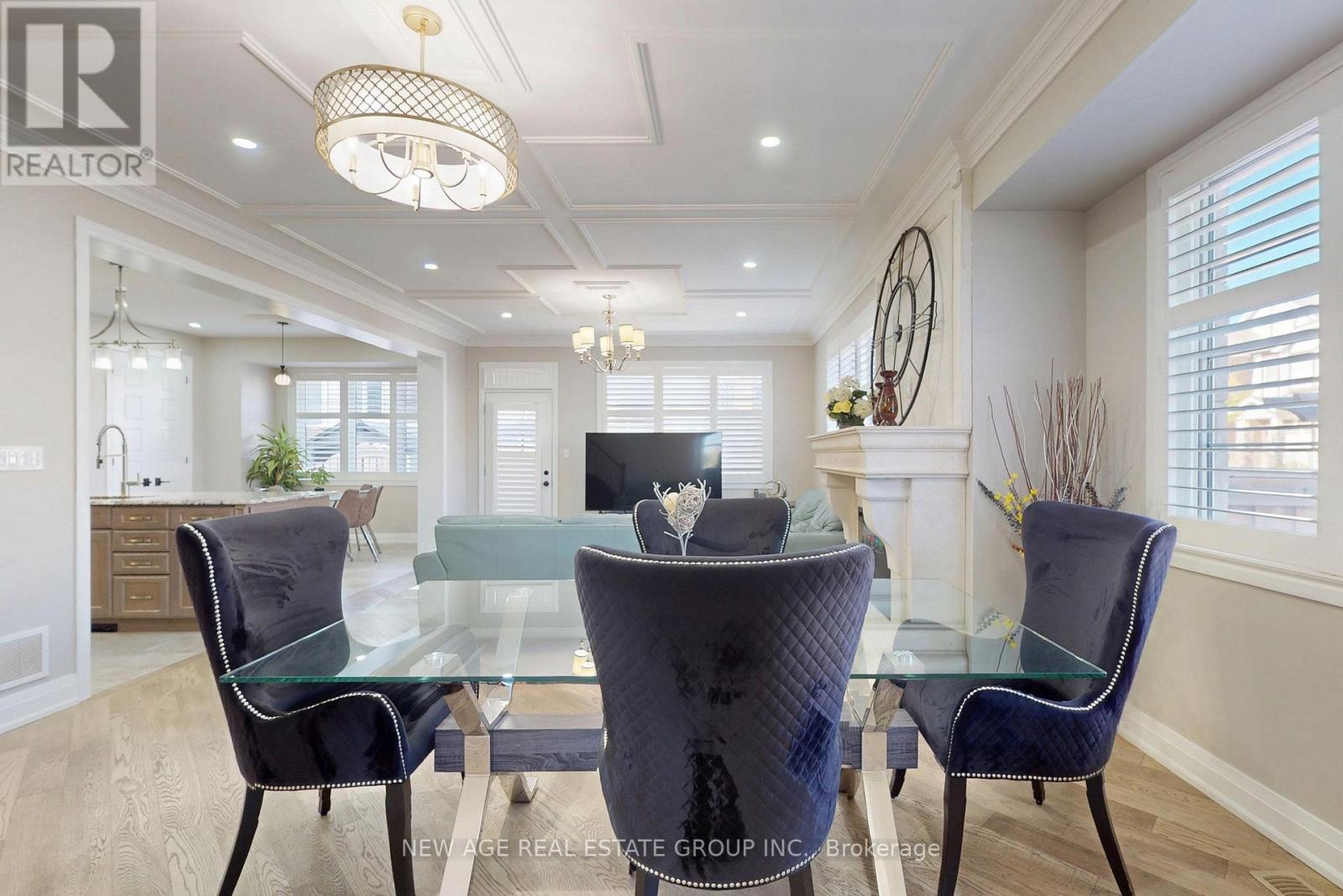 153 Whitlock Avenue, Milton, Ontario  L9E 1G1 - Photo 10 - W12499966