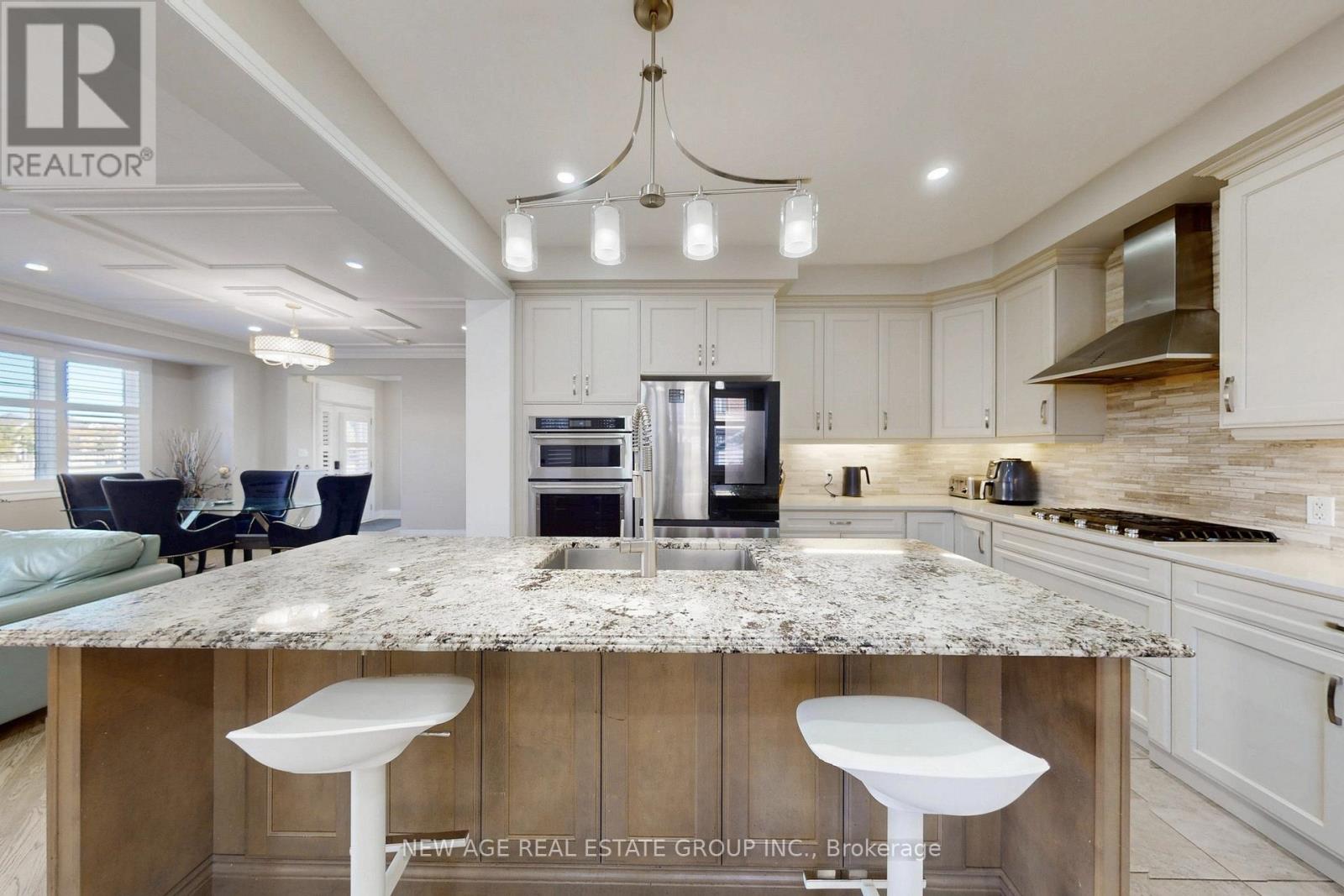 153 Whitlock Avenue, Milton, Ontario  L9E 1G1 - Photo 12 - W12499966