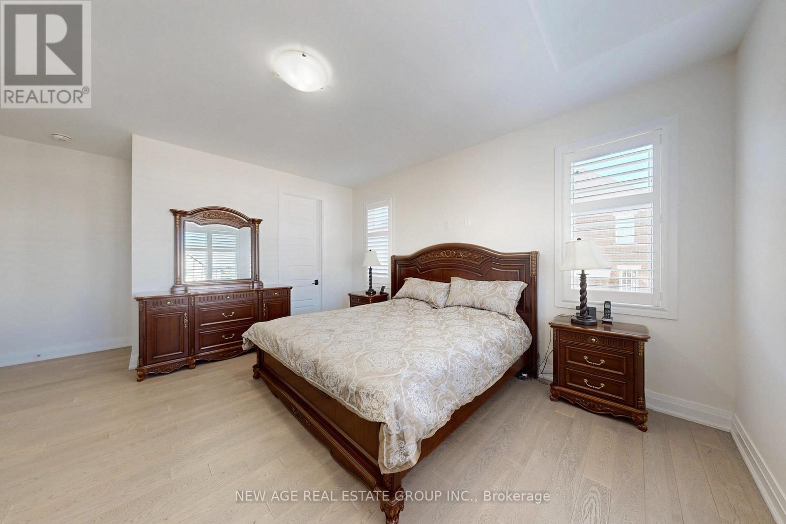 153 Whitlock Avenue, Milton, Ontario  L9E 1G1 - Photo 22 - W12499966