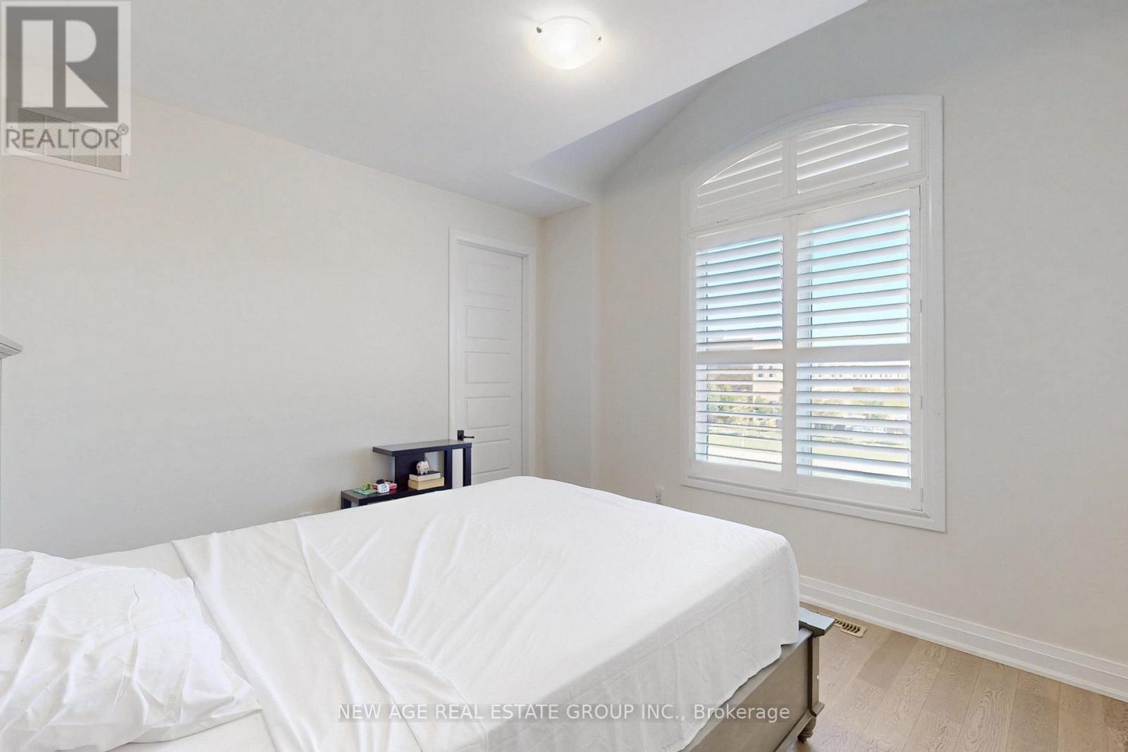 153 Whitlock Avenue, Milton, Ontario  L9E 1G1 - Photo 26 - W12499966