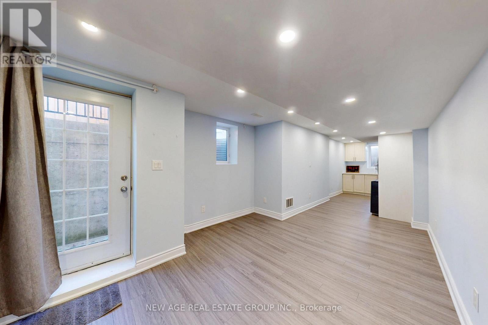 153 Whitlock Avenue, Milton, Ontario  L9E 1G1 - Photo 34 - W12499966