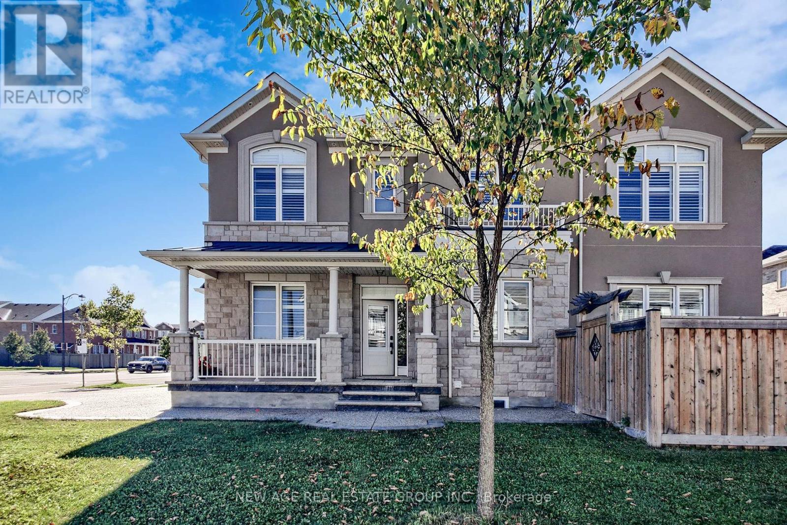 153 Whitlock Avenue, Milton, Ontario  L9E 1G1 - Photo 4 - W12499966