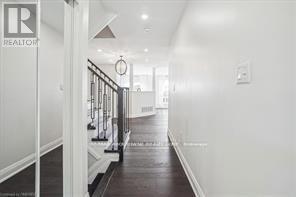 3166 Stornoway Circle E, Oakville, Ontario  L6M 5H8 - Photo 6 - W12499990