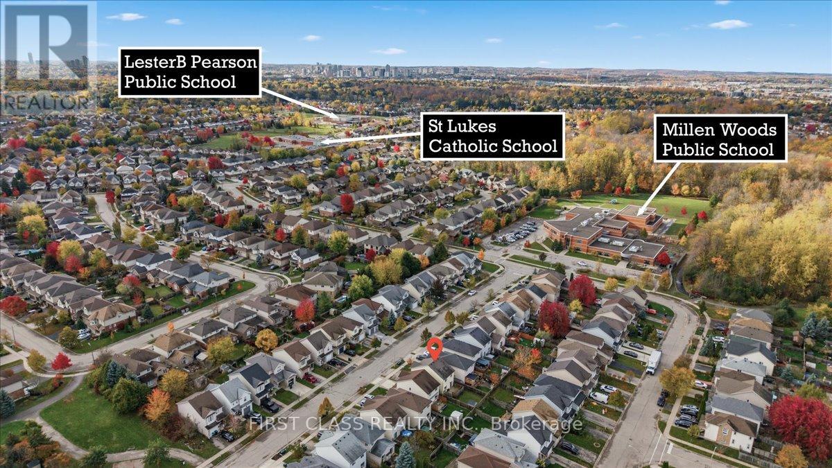 724 Angler Way, Waterloo, Ontario  N2K 4L6 - Photo 35 - X12499932