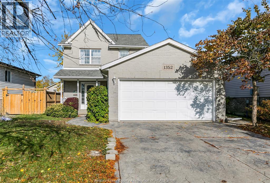 1352 Giselle Crescent, Windsor, Ontario  N8W 5P5 - Photo 2 - 25027691