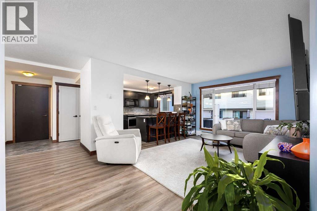 202, 920 68 Avenue Sw, Calgary, Alberta T2V 0N6 - Photo 1 - A2247960