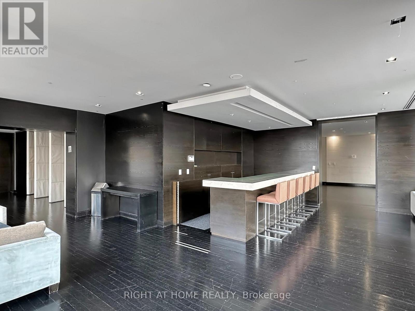 207 - 21 Scollard Street, Toronto, Ontario  M5R 1G1 - Photo 23 - C12281469