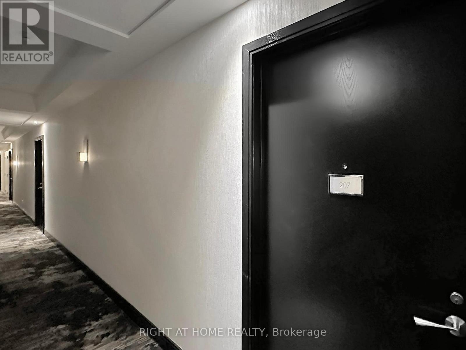 207 - 21 Scollard Street, Toronto, Ontario  M5R 1G1 - Photo 15 - C12281469