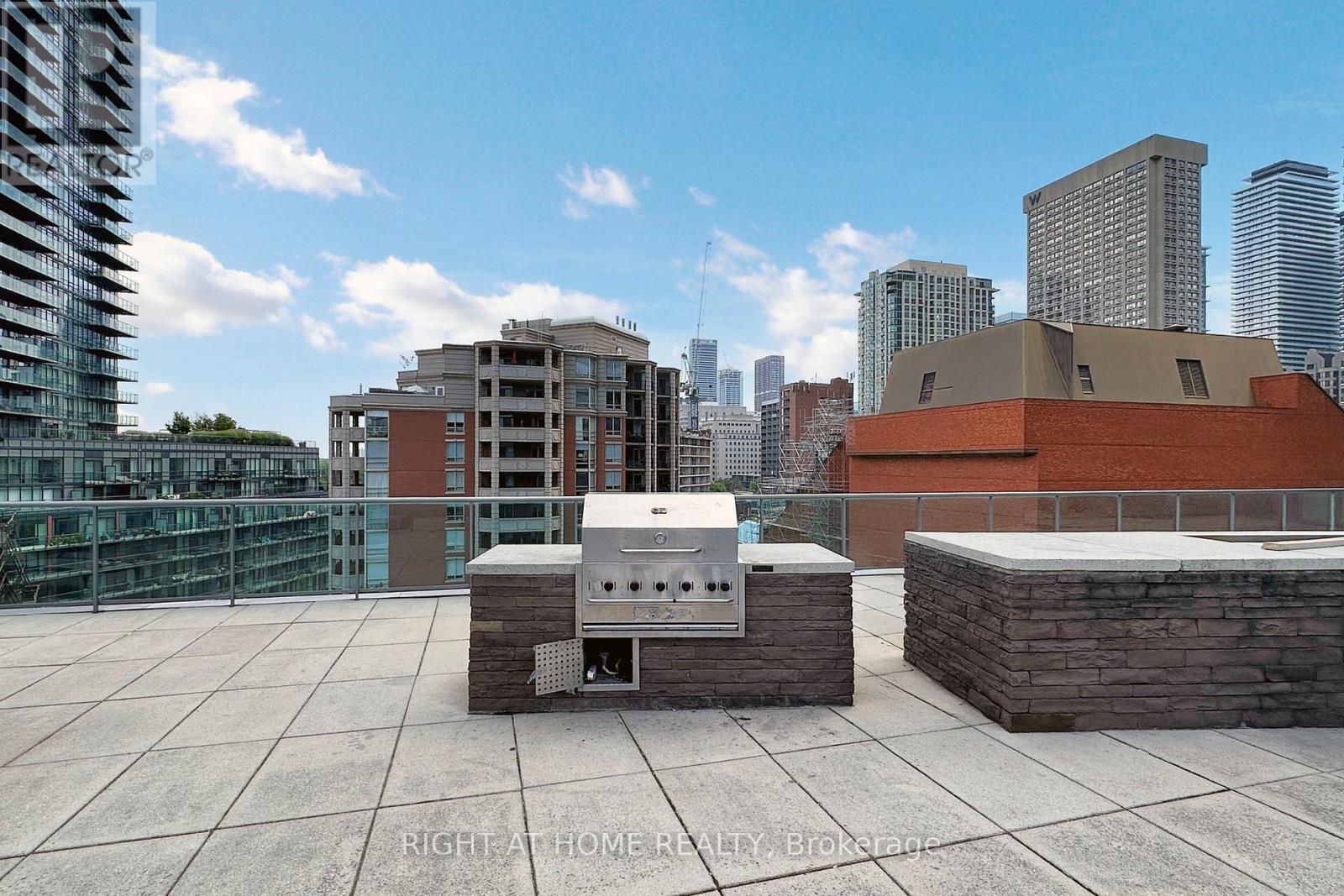 207 - 21 Scollard Street, Toronto, Ontario  M5R 1G1 - Photo 34 - C12281469