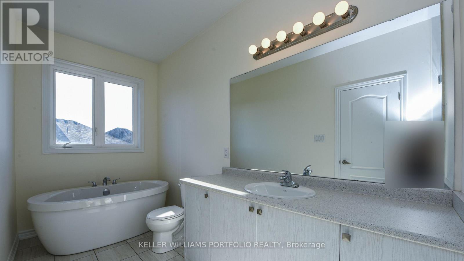 10 Hashmi Place, Brampton, Ontario  L6Y 6K1 - Photo 23 - W12491520