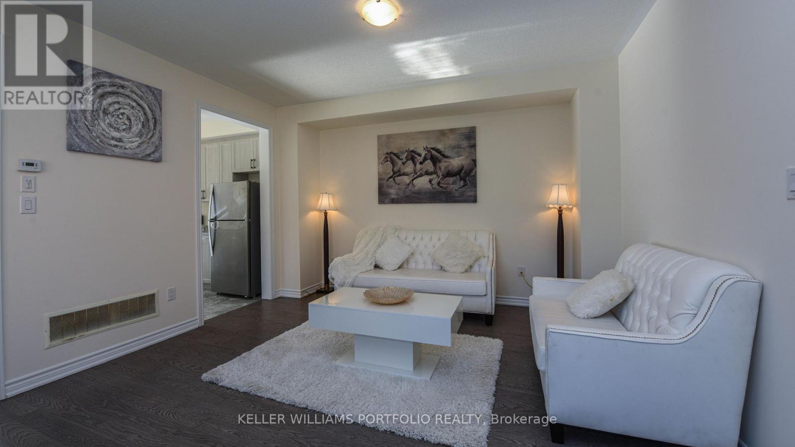 10 Hashmi Place, Brampton, Ontario  L6Y 6K1 - Photo 6 - W12491520