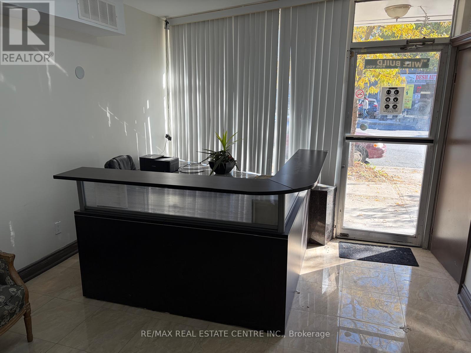 OFFICE - 3280 DANFORTH AVENUE, Toronto, Ontario