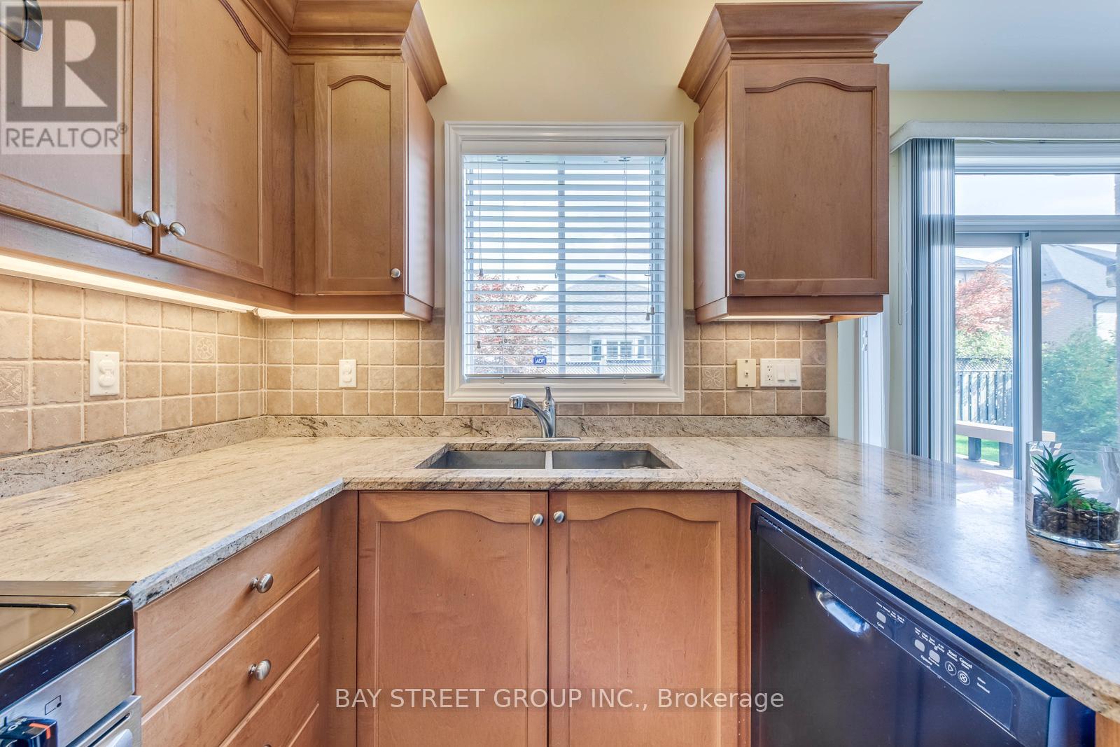 217 Napa Valley Avenue, Vaughan, Ontario  L4H 1L3 - Photo 21 - N12436118