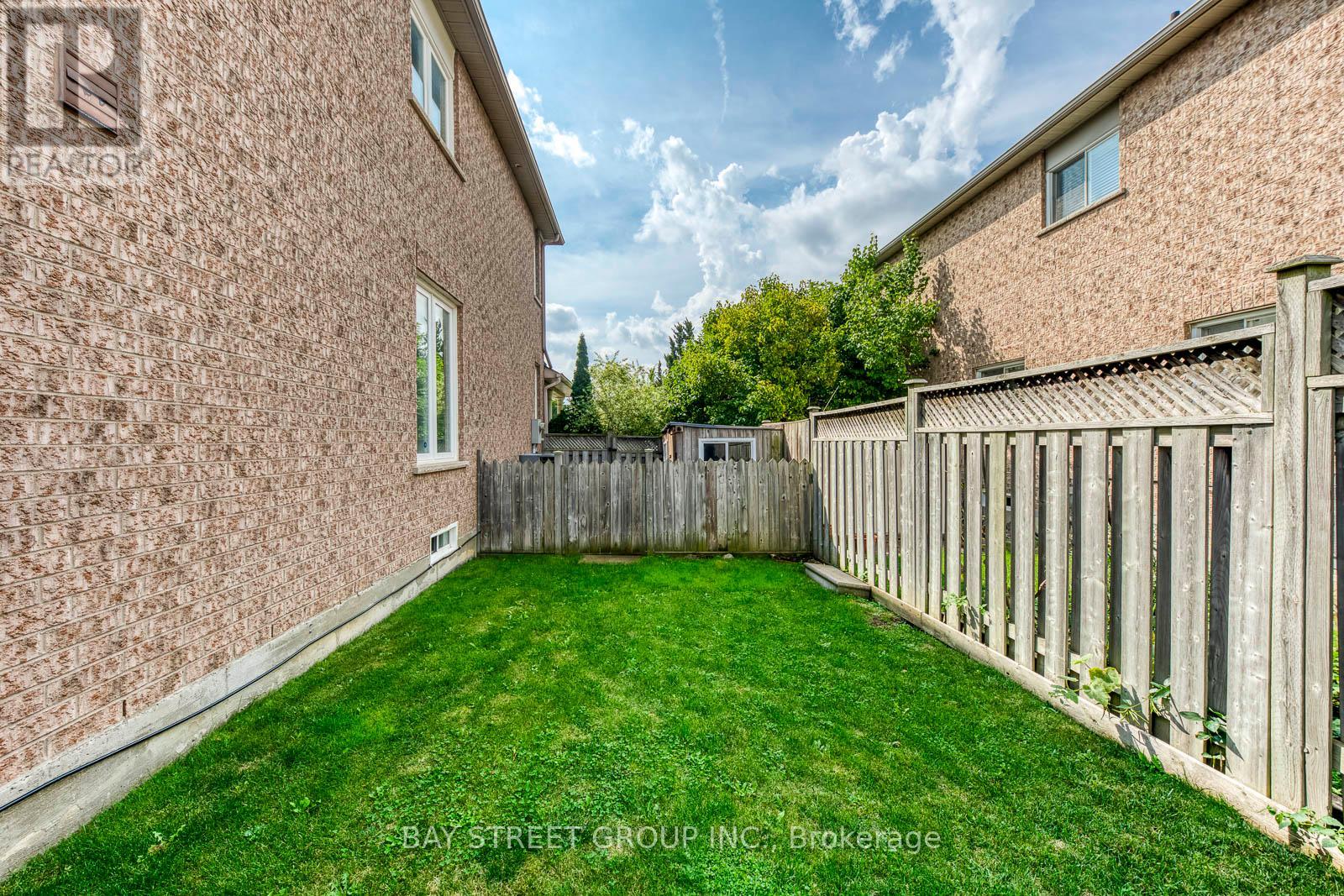 217 Napa Valley Avenue, Vaughan, Ontario  L4H 1L3 - Photo 43 - N12436118