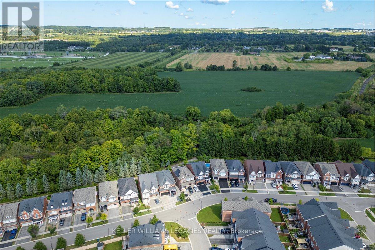 208 Greenwood Road, Whitchurch-Stouffville, Ontario  L4A 4N8 - Photo 37 - N12468884