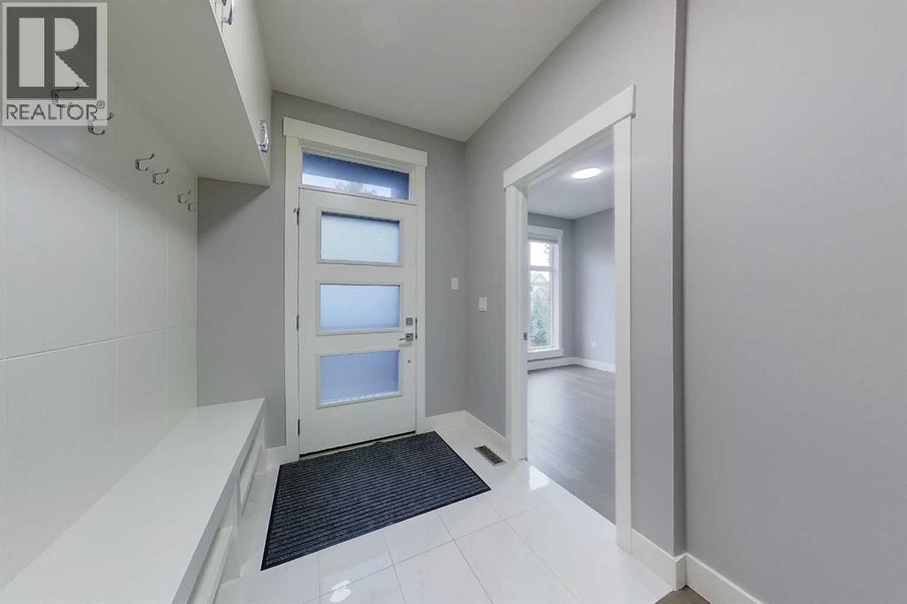 1433 18 Avenue Nw, Calgary, Alberta  T2M 0W7 - Photo 5 - A2242628