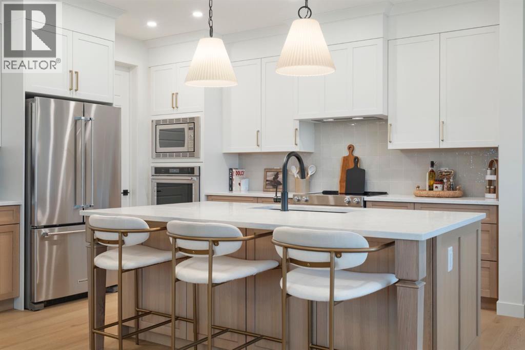 28 Sunvalley View, Cochrane, Alberta  T4C 0X8 - Photo 7 - A2250508