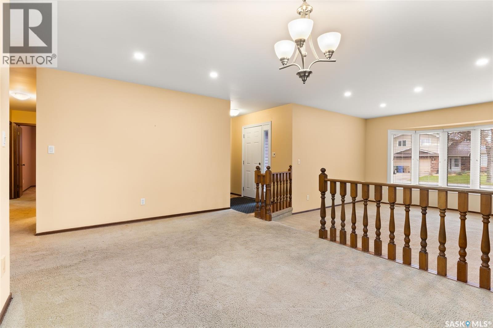 242 Hansen Drive, Regina, Saskatchewan  S4X 2Y6 - Photo 12 - SK022128