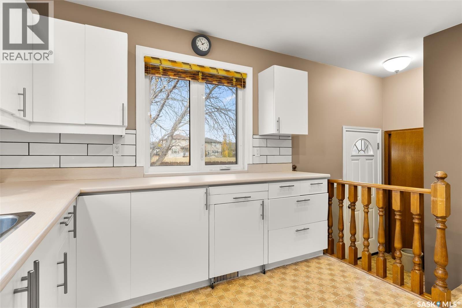 242 Hansen Drive, Regina, Saskatchewan  S4X 2Y6 - Photo 15 - SK022128