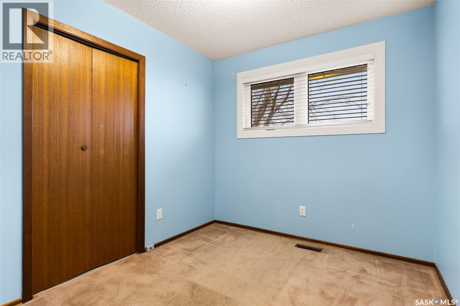 242 Hansen Drive, Regina, Saskatchewan  S4X 2Y6 - Photo 28 - SK022128